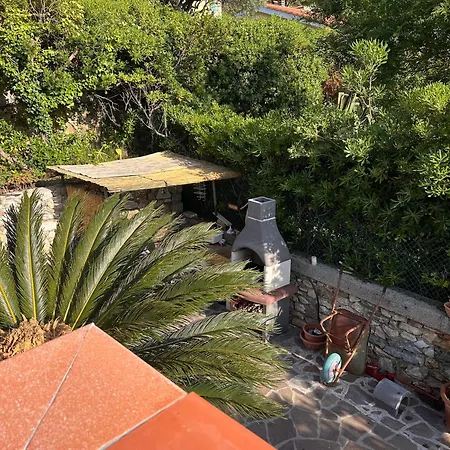 Nyaraló Oasi Bella Vista *